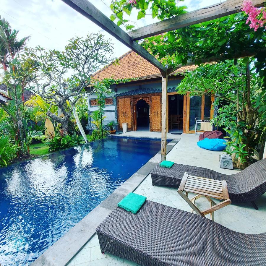 Fins Villa Medewi Airsatang Exterior foto