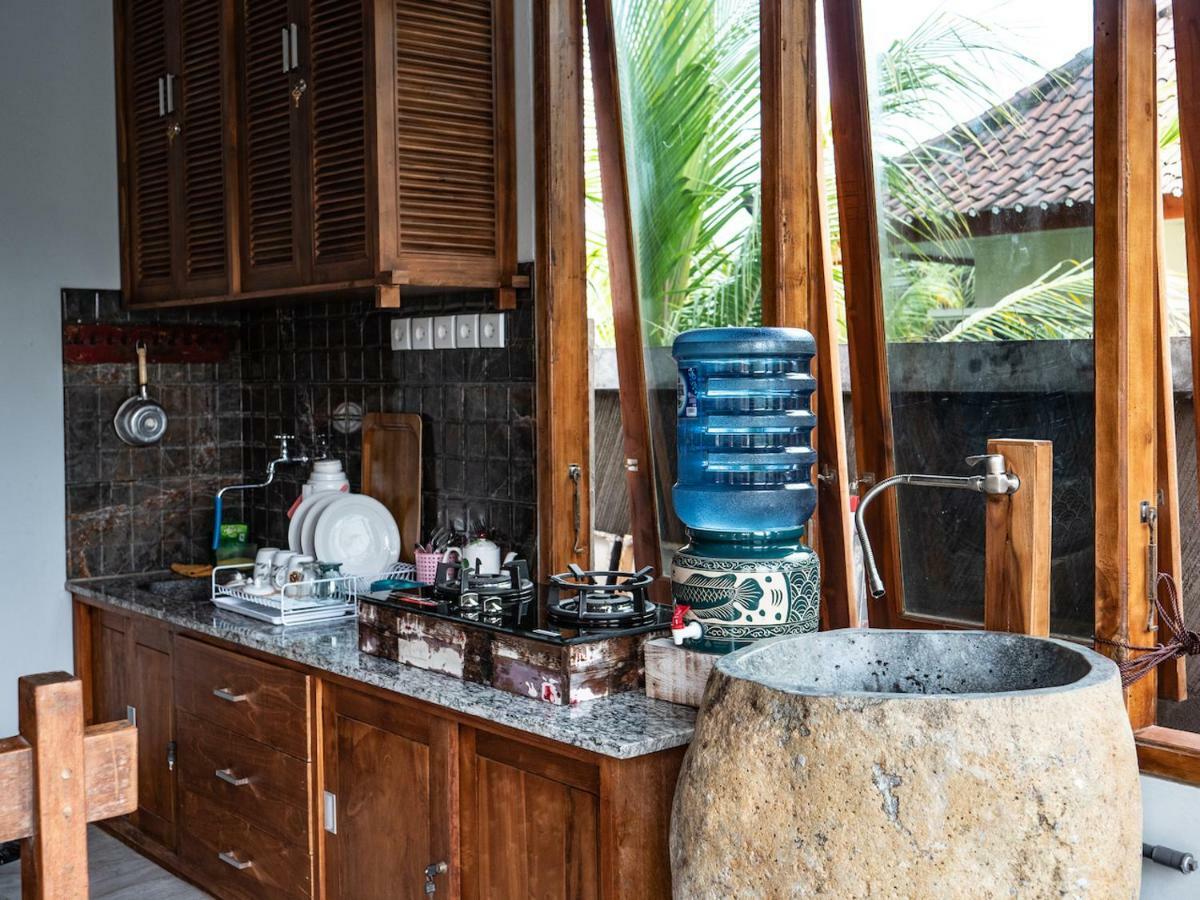 Fins Villa Medewi Airsatang Exterior foto